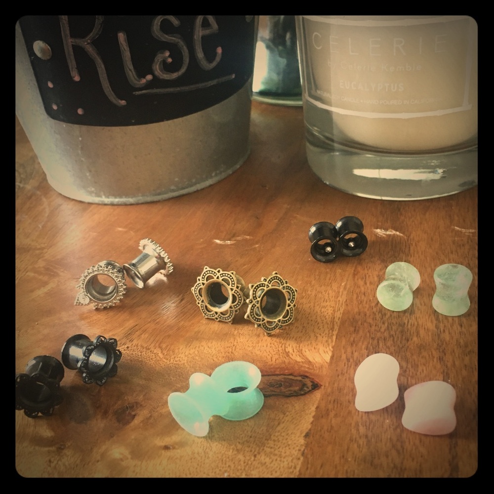 Assorted 0g tunnels